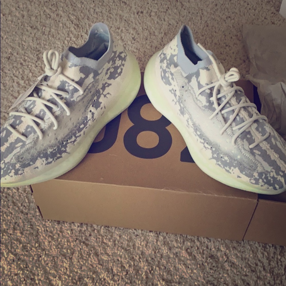 Yeezy 380 alien